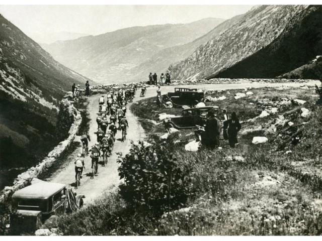 Tour de France, mountain road