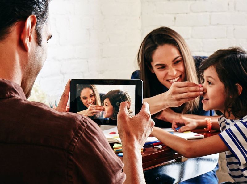 amazon fire, family photo