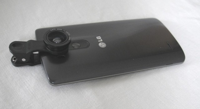 clip-on macro lens on LG smartphone