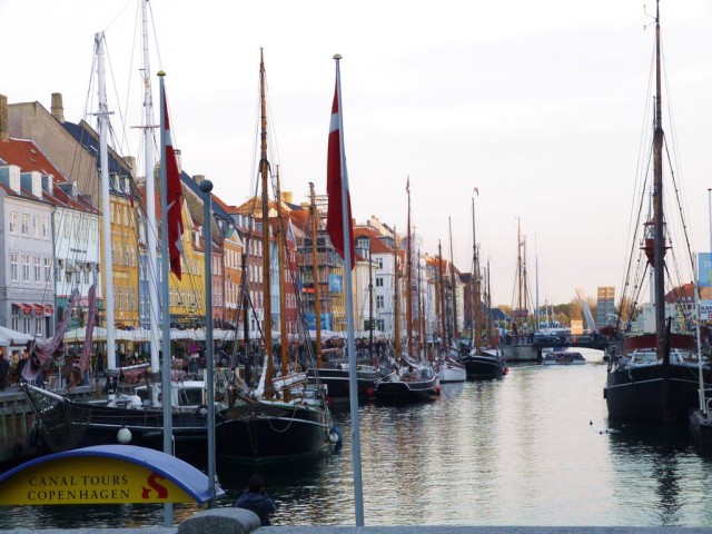 nyhavn, copenhagen