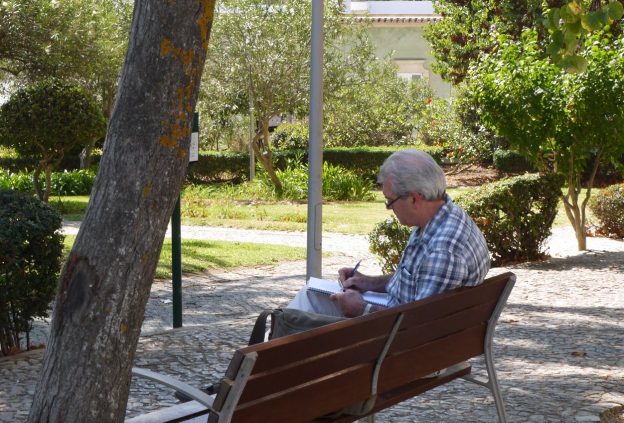 Tavira, Portugal: a non-digital nomad in a park