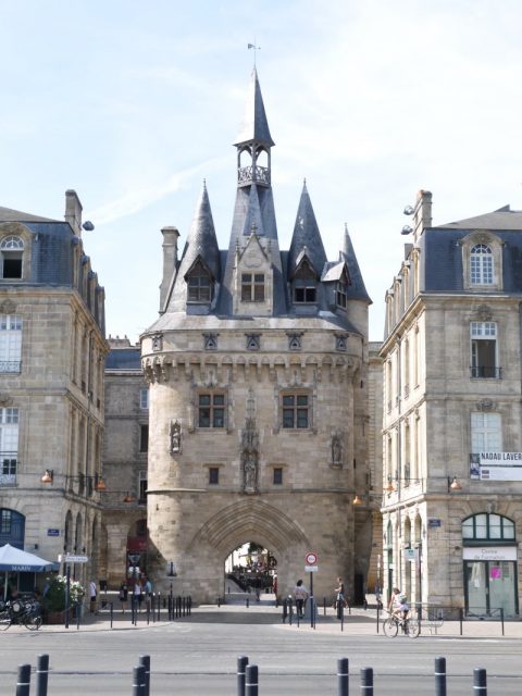 Porte Cailhau, Bordeaux, France.