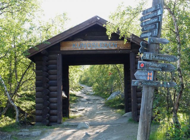 Lapland (Klaava Travel Guide) , Abisko hiking path