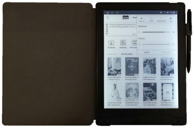 Bouye Likebook Note e-reader comes with case