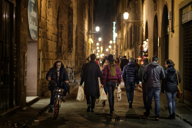 florence at night by kristoffer trolle