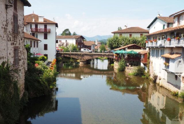 st jean pied de port, france, basque country. image by arihak.