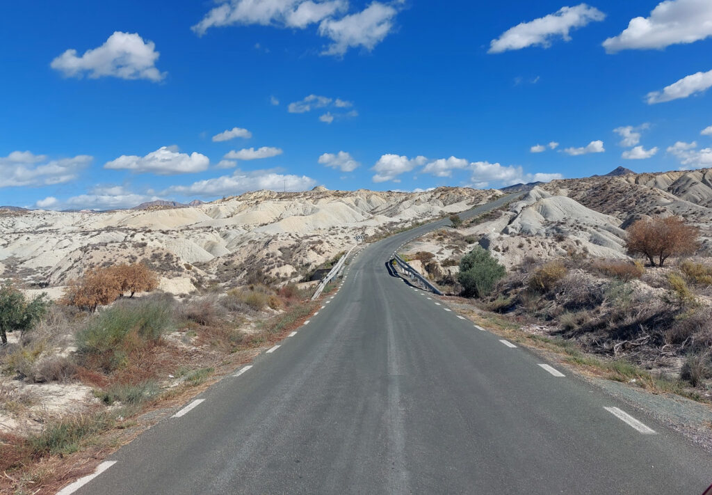 a quiet country road in murcia region.