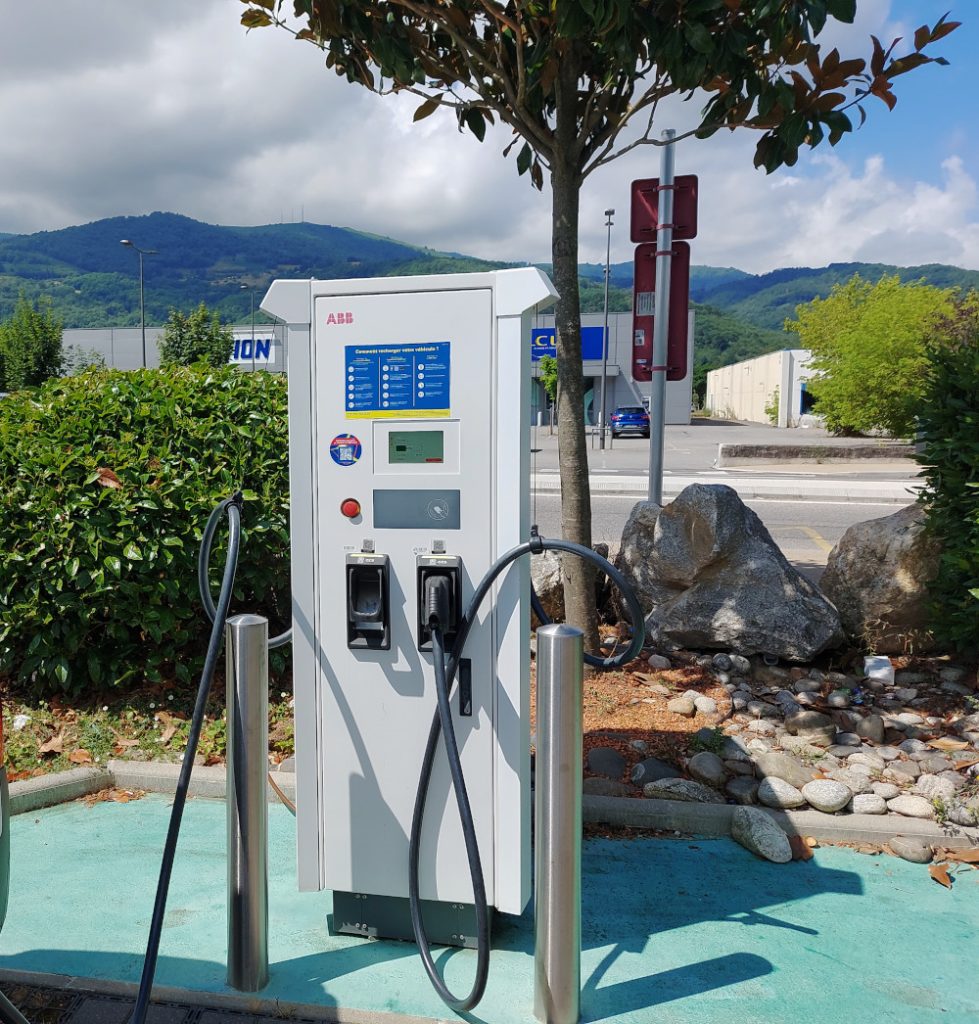 ev charger in france that worked well